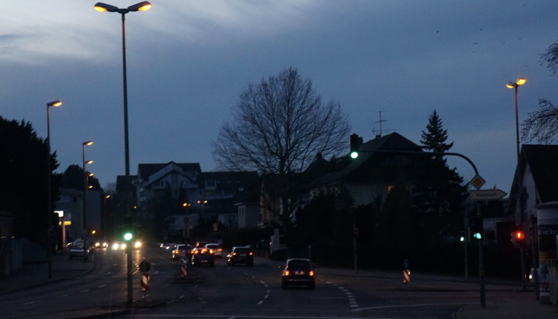 Buckenberg Pforzheim 2014 am Abend - Stadtteil im Südosten mit moderner Bebauung